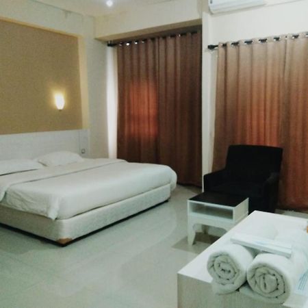 Myrooms Bekasi Exterior photo